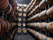Pourquoi les fûts de vin rouge peuvent-ils être un atout pour le whisky ?